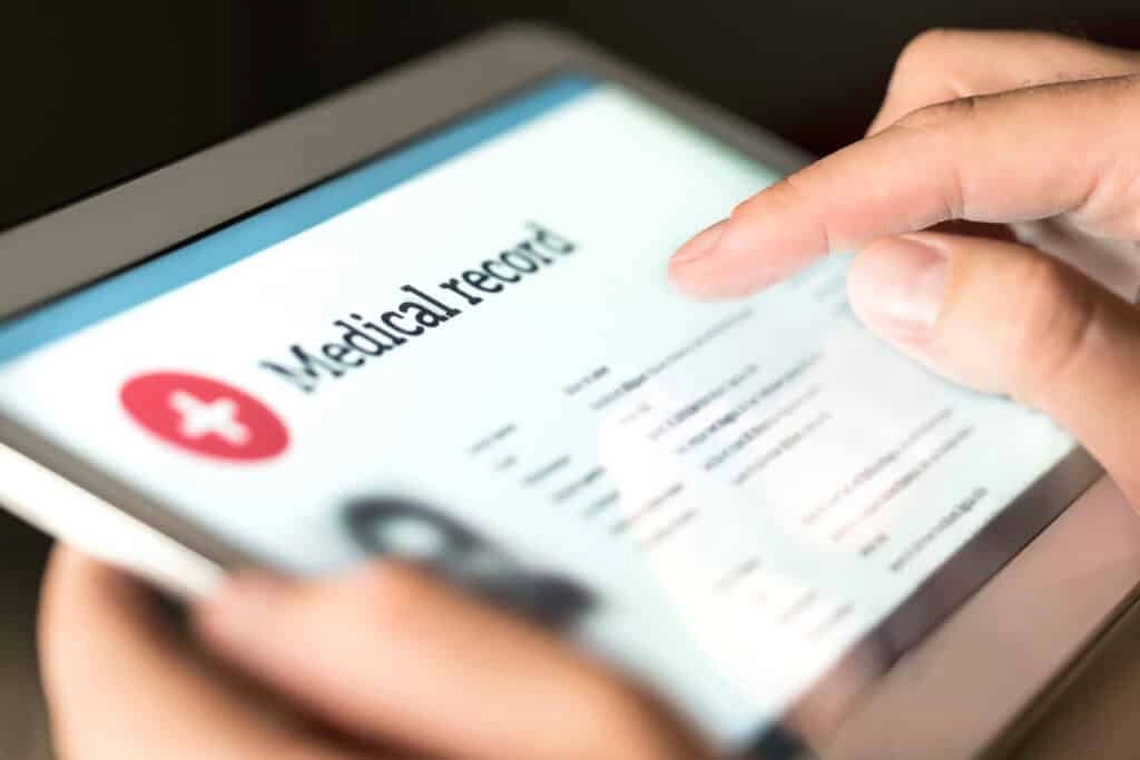How to Scan and Store Medical Records Using Advanced Tech